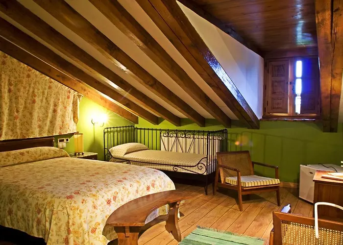 Inn Montero De La Concha Esles