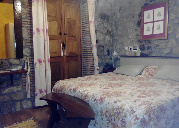 Montero De La Concha 3* Esles