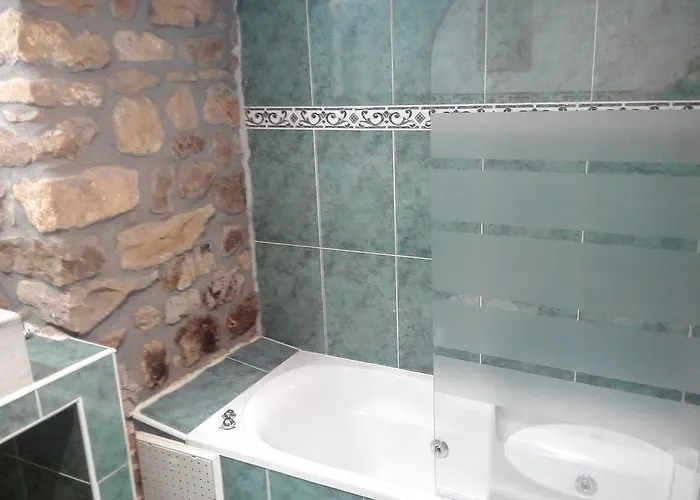 Inn Montero De La Concha