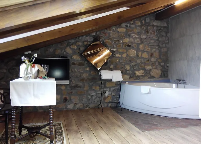 Montero De La Concha 3*