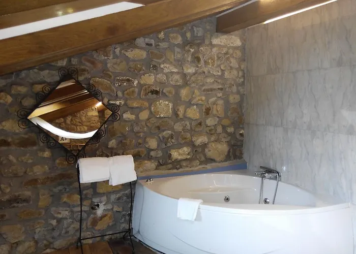 Inn Montero De La Concha 3*